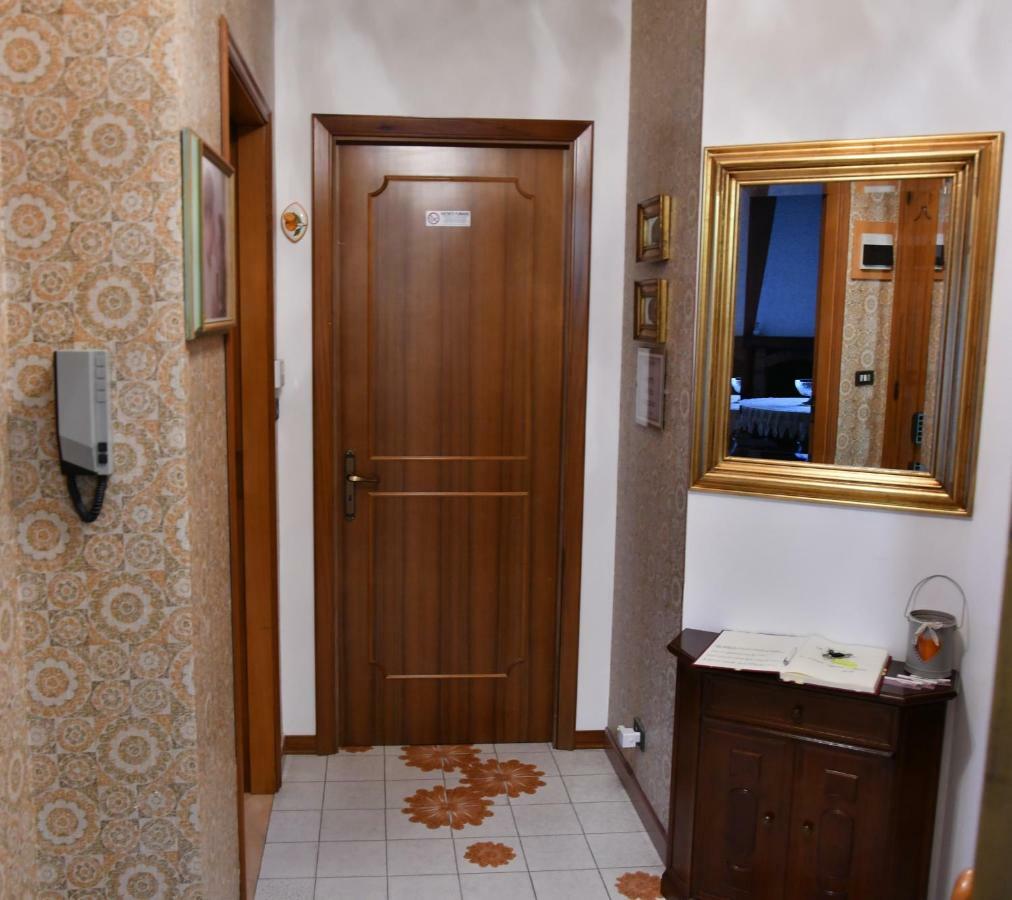 Casa Fontana Βίλα Μόντικα Εξωτερικό φωτογραφία